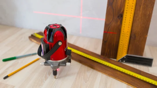 Jacking Up a House to Level the Floor: What Homeowners Need to Know