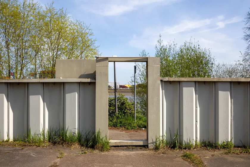 Coastal Retaining Walls - A Steel Sheet Pile Wall for Flood Protection